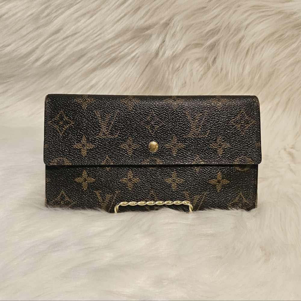 Louis Vuitton Portemonnale Tressor Wallet (GUC)